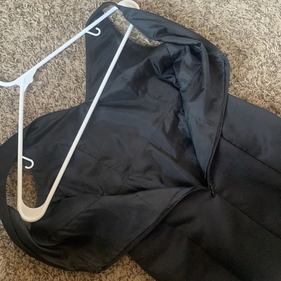 Breakfast at Tiffany’s style custom made trumpet/mermaid dress. - Picture 5 of 5